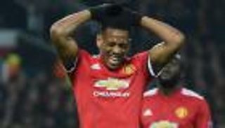 مارسيال ينقلب على مورينيو