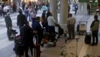 السعودية والكويت والإمارات تطالب رعاياها مغادرة لبنان بأقرب فرصة