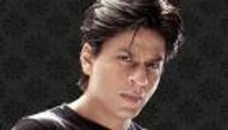 شاروخان ينشر صورة أولاده الثلاثة على أنستقرام