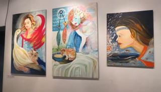 جانب من لوحات المعرض