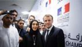 ماكرون مشيدا بشما المزروعي: وزيرة إماراتية تقود شبابا اختاروا البناء