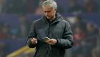 ديشامب يبدي رأيه في تدريب مورينيو لسان جيرمان