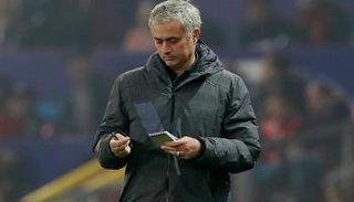 ديشامب يبدي رأيه في تدريب مورينيو لسان جيرمان