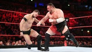 فين بالور وساموا جو خلال نزالهما