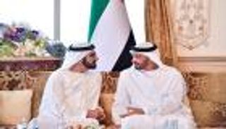 محمد بن زايد يهدي أخاه محمد بن راشد قصيدة