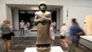 زائرو اللوفر أبوظبي.. جنسيات مختلفة وحّدها الجمال