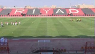 ملعب الرياض يجهز أوراوا الياباني قبل مواجهة الهلال 