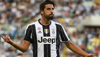 يوفنتوس يبحث عن بديل خضيرة في البوندسليجا