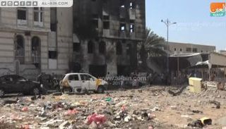 آثار التفجير واضحة على المقر