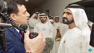 الشيخ محمد بن راشد آل مكتوم أثناء المقابلة مع "سي إن إن"