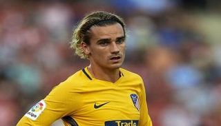 برشلونة يراقب جريزمان في مباراة فرنسا وألمانيا