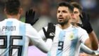 أجويرو يفقد الوعي في مباراة الأرجنتين ونيجيريا