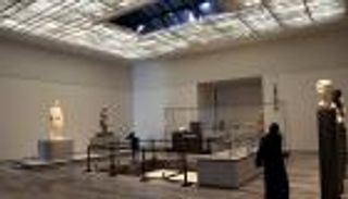 لوموند: تنوع اللوفر أبوظبي ثورة في عالم المتاحف