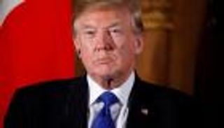 نائب بالكونجرس يطالب بعزل ترامب عن منصبه