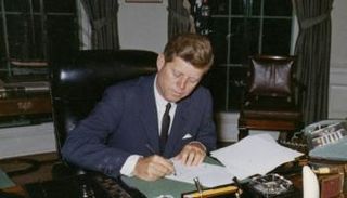 جون كيندي - أرشيفية 