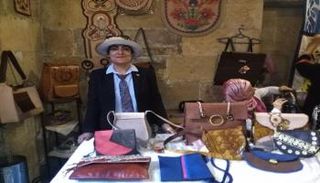 مصممة الجلود المصرية سحر البراموني