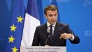 ماكرون: على إيران وقف أنشطتها العدائية في المنطقة العربية