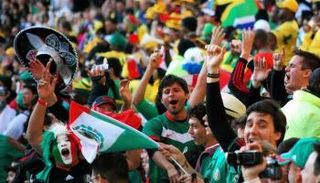 إلغاء عقوبة على مشجعي المكسيك