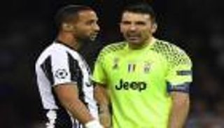 بوفون يهنئ بنعطية على تأهل المغرب للمونديال