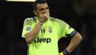 رقمان قياسيان ينتظران بوفون لتخفيف صدمة المونديال