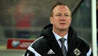 مدرب أيرلندا الشمالية يقترب من قيادة أسكتلندا