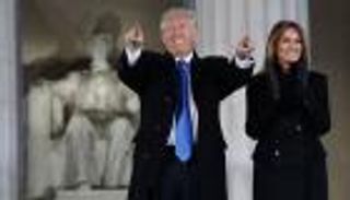 كعكة زفاف ترامب التذكارية في مزاد