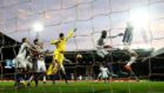 تشيلسي يسحق بروميتش برباعية