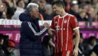 هاينكس: ليفاندوفسكي لن يرحل