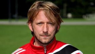 أرسنال يعلن تعاقده مع كشاف نجوم دورتموند