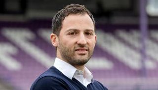 شالكه يسعى لتطبيق تجربة كلوب مع تيديسكو  ويحلم بأوزيل