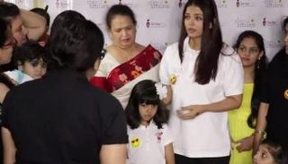 بالفيديو.. إيشواريا راي تبكي في مستشفى للأطفال