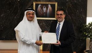 حميد القطامي يكرم الدكتور الدكتور فوزي الصفدي