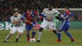 يونايتد يحتفظ بالصدارة رغم الخسارة المفاجئة أمام بازل