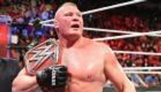 بروك ليسنر يهزم إيه جيه ستايلز في نزال أسطوري