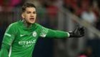 حارس السيتي  لا يخشى مصير يونايتد أمام هدرسفيلد