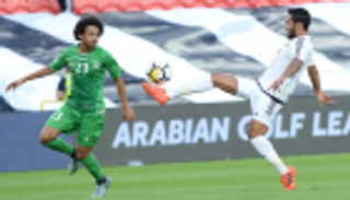 الجزيرة يستعيد توازنه بثلاثية في الإمارات