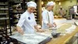 خبز بالحشرات.. آخر صيحات الأكل في فنلندا