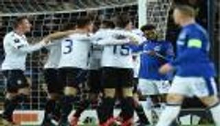 أتالانتا يسحق إيفرتون 5-1 في الدوري الأوروبي