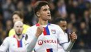 عوار يلمح لعدم رغبته في تمثيل الجزائر