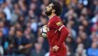 صلاح على بعد خطوة من معادلة رقم سواريز التاريخي