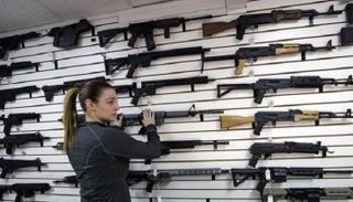 رقم قياسي لطلبات شراء الأسلحة في 