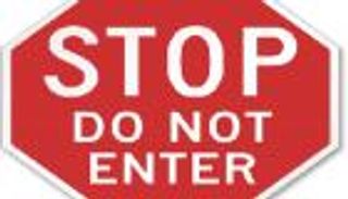 "لافتة" تثير أزمة بين اليابانيين والصينيين