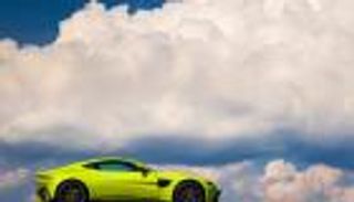 أستون مارتن تكشف Vintage الجديدة بمحرك AMG