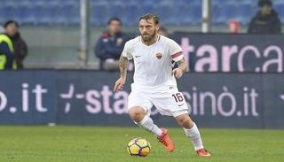 دي روسي يعتذر للاعبي وجماهير روما بعد طرده أمام جنوى