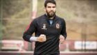 البدري يواصل استبعاد إكرامي من حراسة مرمى الأهلي