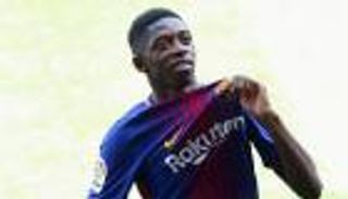 ديمبلي يؤدي تدريبات منزلية للعودة للملاعب