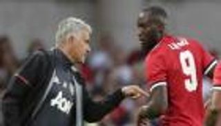 مورينيو: لوكاكو يحتاج إلى حذاء جديد للتسجيل