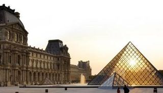 سفارة الإمارات تحتفل باليوم الوطني الإماراتي باللوفر باريس