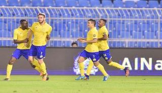 النصر يهزم الفتح بثلاثية ويواصل مطاردة الأهلي بالدوري السعودي