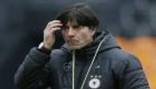 لوف يرفض التهاون بمرحلة المجموعات